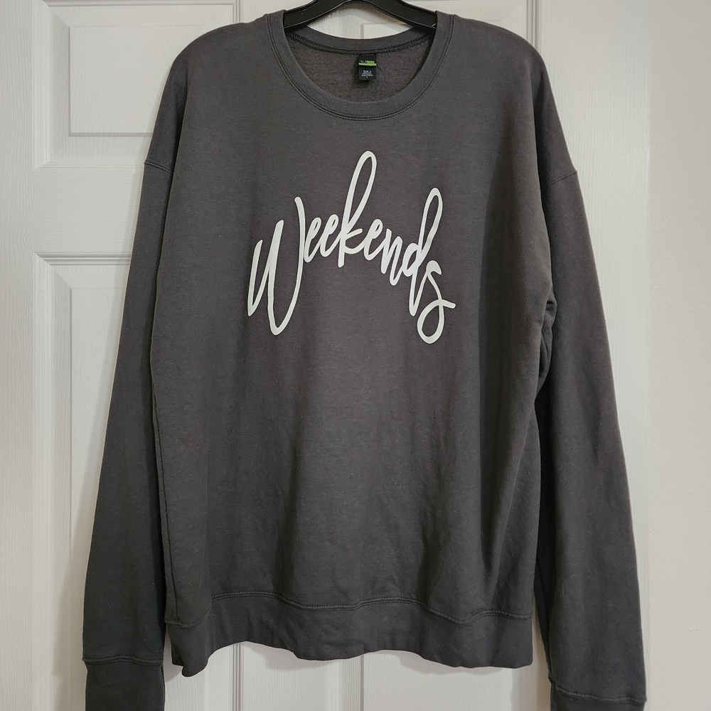 Tultex Gray 'Weekends' Sweatshirt Size L Like New!!!